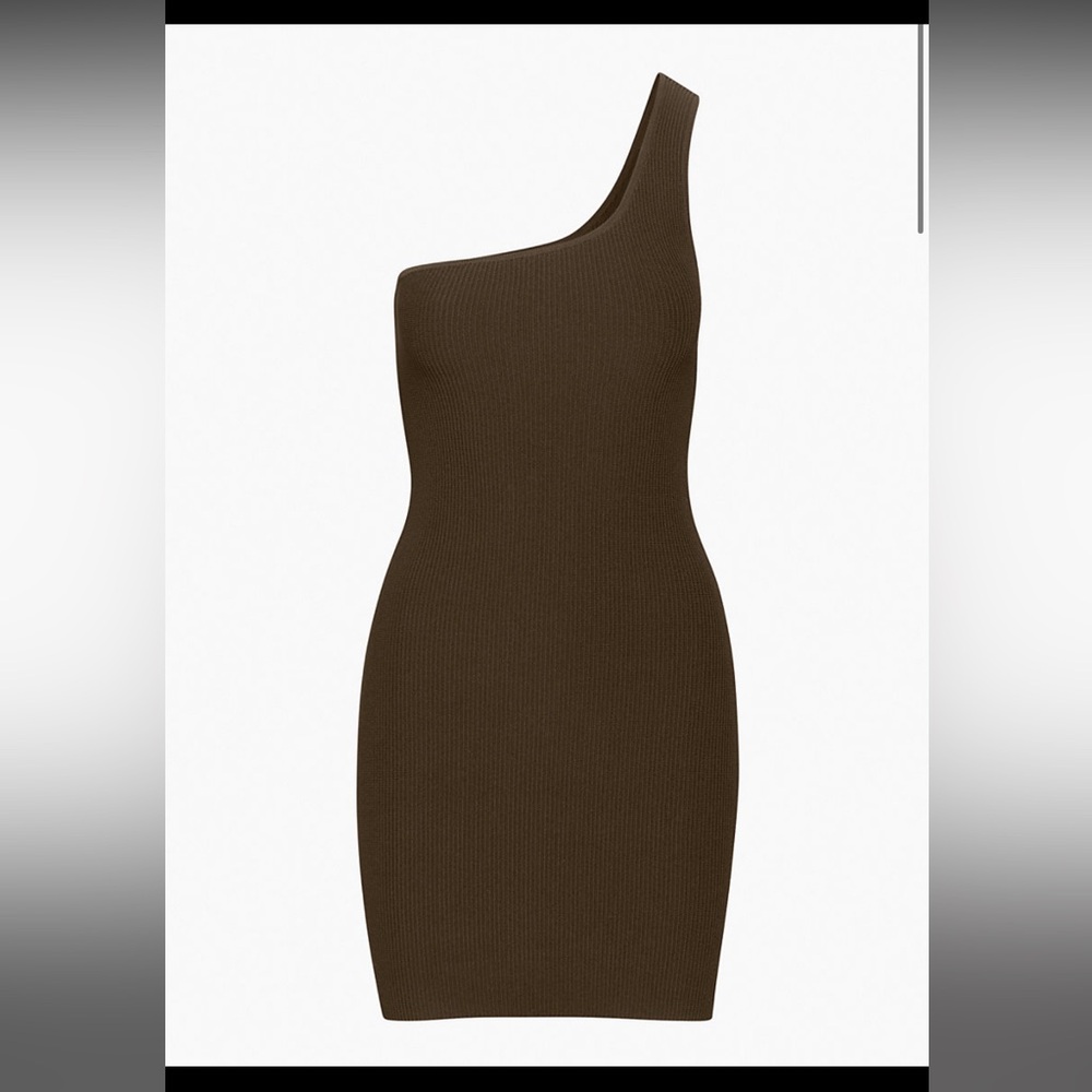Aritzia Babaton sculpt knit one shoulder dress